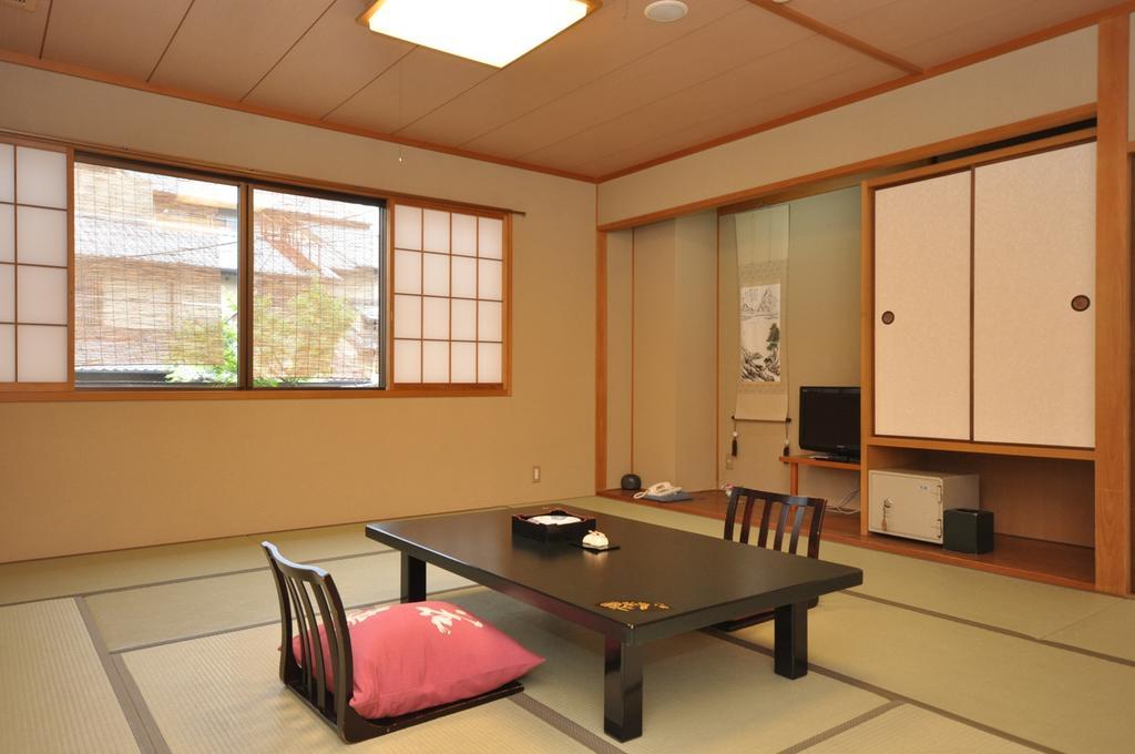 Gion Ryokan Karaku Kiotó Kültér fotó